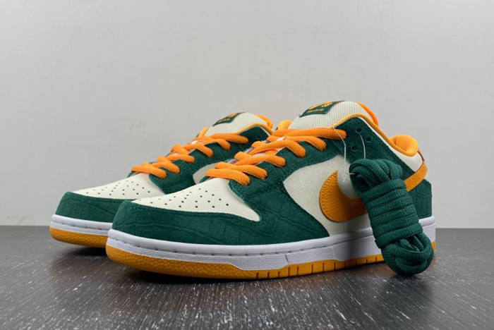 Nike SB Dunk Low Pro 304292-383