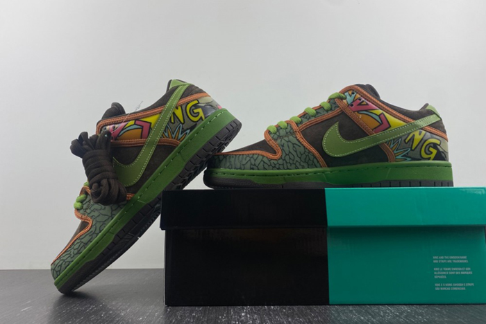 Nike SB Dunk Low “De La Soul”  789841-332