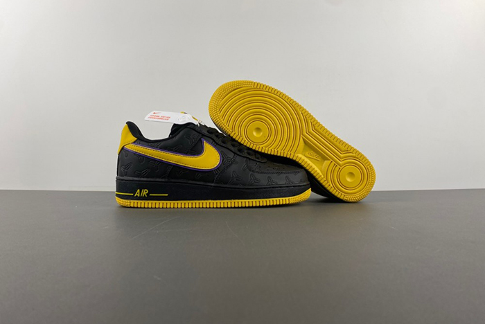 Kobe Bryant x Nike Air Force 1 Low  HV5122-001