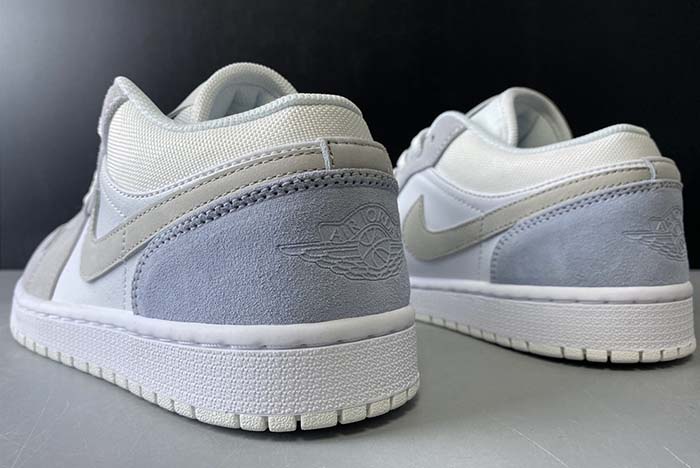 AIR JORDAN 1 LOW "Pairs"  CV3043-100