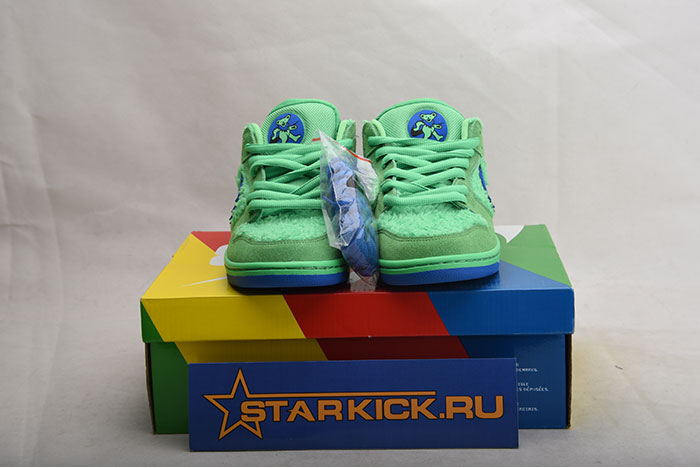 Dead x Nike SB Dunk Low“ Green Bear” CJ5378-300