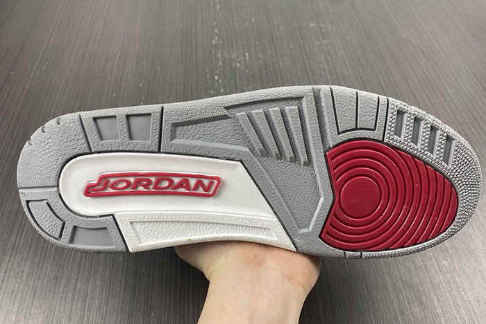 Air Jordan 3 “Cardinal Red”  CT8532-126