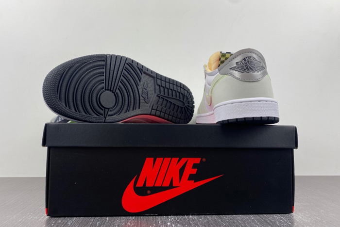 Nike Air Jordan 1 Low AJ1 DM7837-103