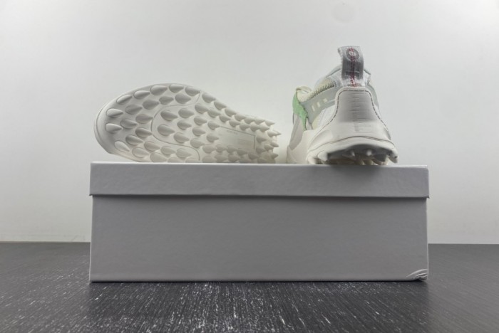 Off-White c/o Virgil Abloh 1