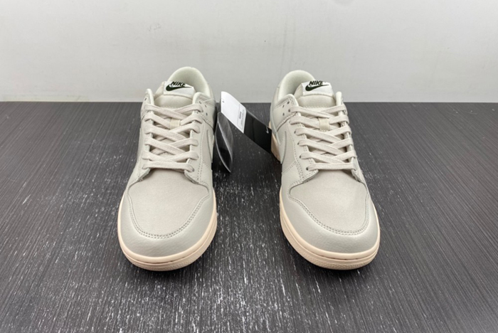 Nike Dunk Low “Light Orewood Brown”  DZ2538-100