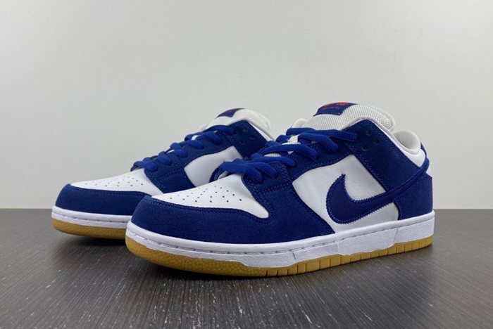Nike SB Dunk Low “Los Angeles Dodgers” DO9395-400