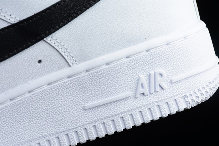 NIKE AIR FORCE 1 LOW RETURNS white/ black 820266-101