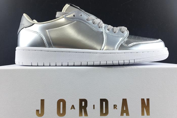 Air Jordan 1 Low OG Pinnacle 852549-003