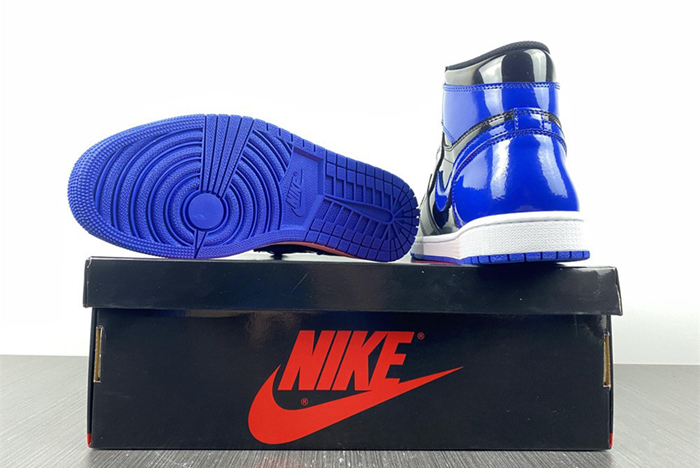 Air Jordan 1 Retr o OG 555088-404