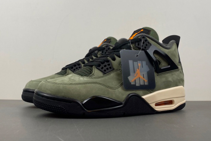 UNDEFEATED x Air Jordan 4 OG IB1519-200