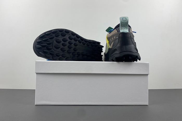 Off-White c/o Virgil 1