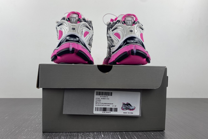 7.0 BALENCIAGA -Runner 677402 W3RBW 9155.47