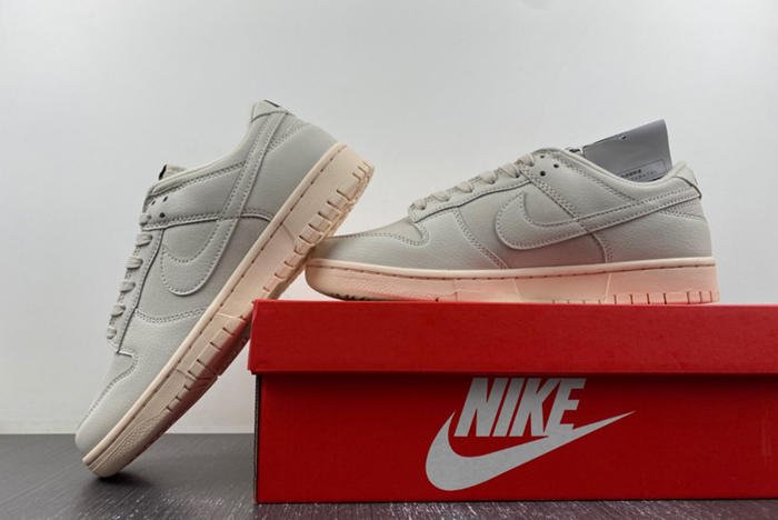 Nike Dunk Low “Light Orewood Brown”  DZ2538-100