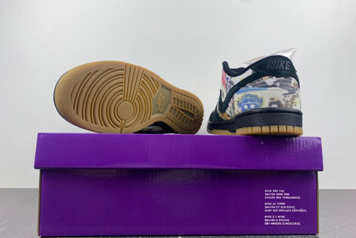 Dunk SB Supreme × Nike Dunk Low “Rammellzee”  FD8778-001