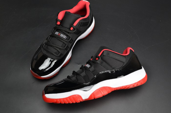 AIR JORDAN 11 RETRO LOW 