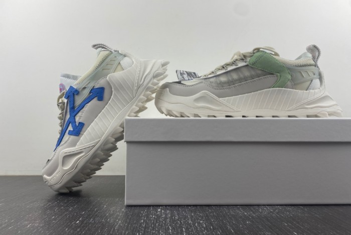 Off-White c/o Virgil Abloh 1