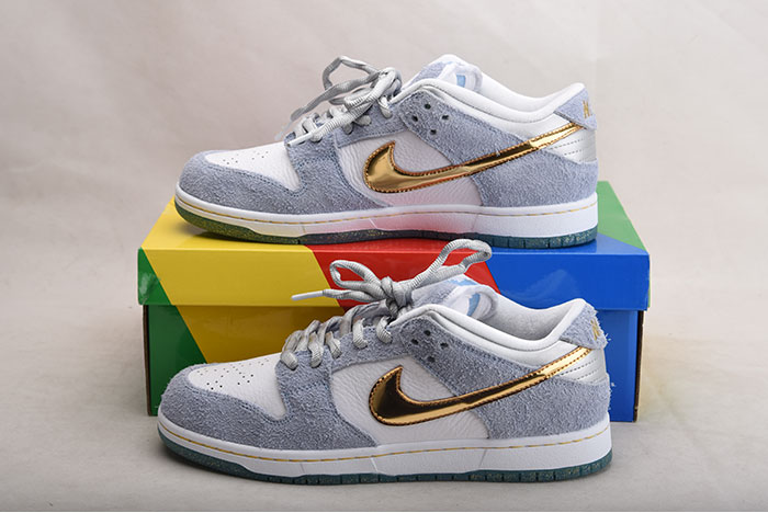 Sean Cliver x Dunk SB Low DC9936-100