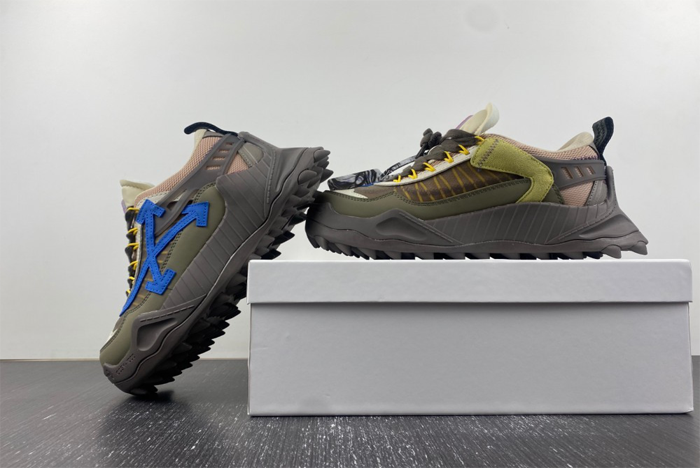 Off-White c/o Virgil Abloh 。