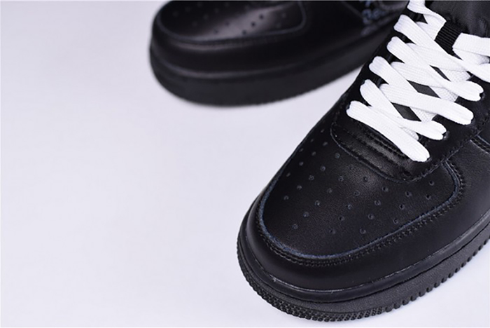 OFF-WHITE x MoMA x Nike Air Force 1 07 Low Black AV5210-001