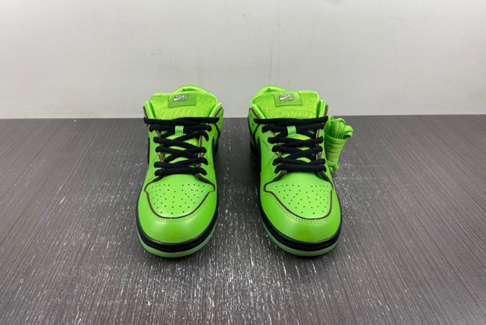 The Powerpuff Girls x Nike SB Dunk Low FZ8319-300