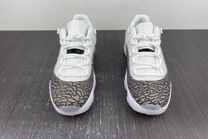 Air Jordan 11 Low WMNS “Yellow Snakeskin”  AV2187-140`