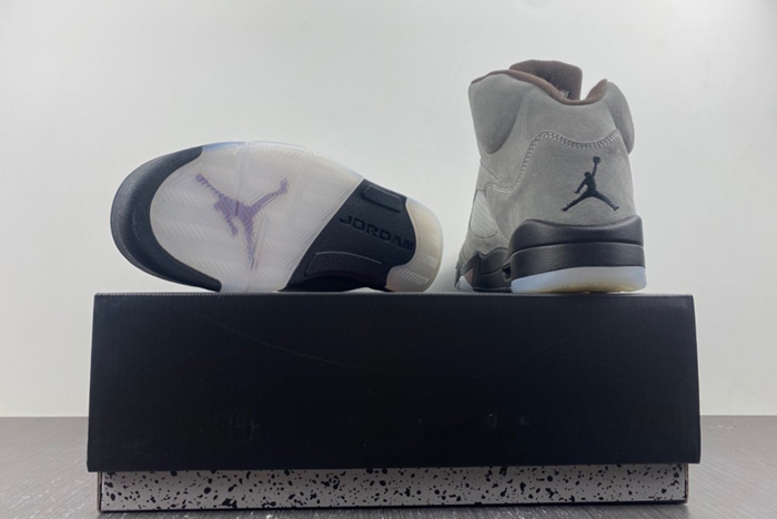 A Ma Maniére x Air Jordan 5 “Light Bone”  FD1330-006