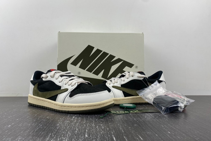 TRAVIS SCOTT X AIR JORDAN 1 LOW OG PS 