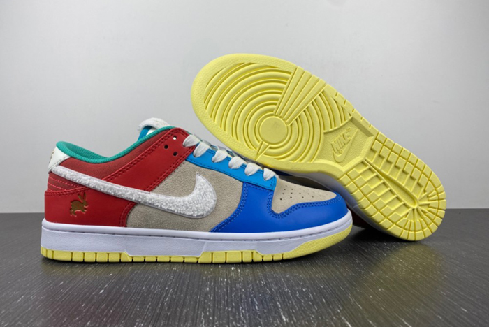 （NIKE）Dunk SB low  FD4203-111