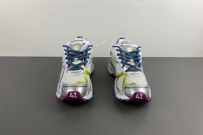 7.5Balenciaga/ 772774-W3RNY-0328