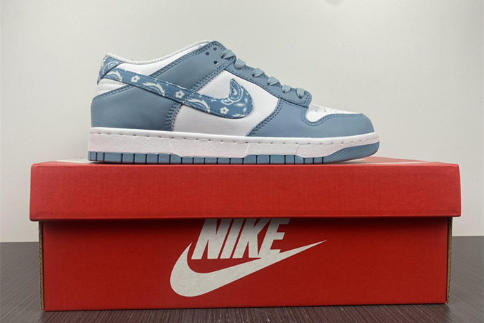Nike Dunk Low “Blue Paisley”  DH4401-101