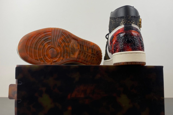 Air Jordan 1 High OG “Xuanwu” LB3165 091