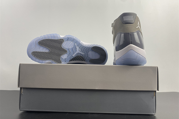 Air Jordan 11 2021