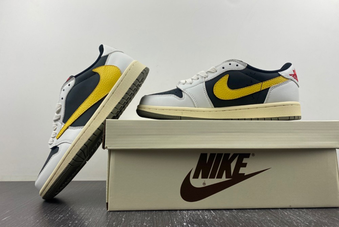 Travis Scott x Air Jordan 1 Low