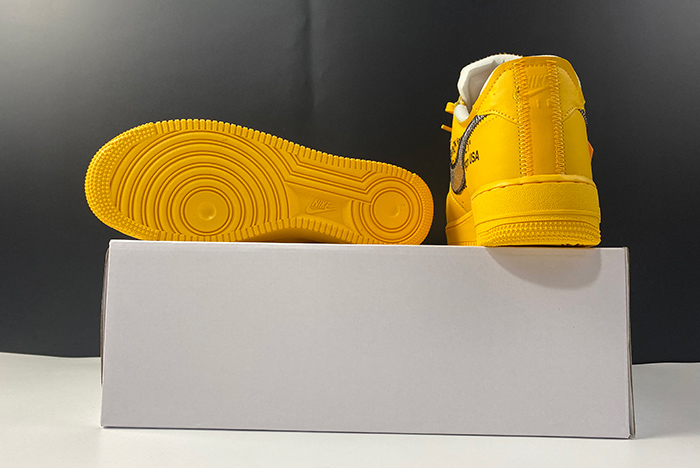 Off-White x Nike Air Force 1 “University Gold” DD1876-700