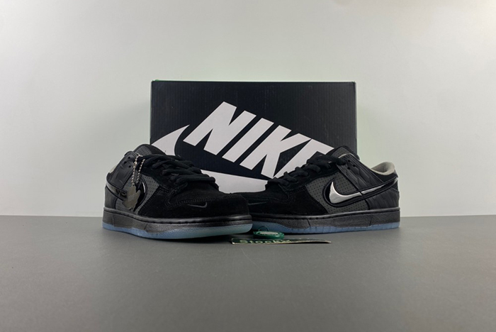 Division Street x Nike Dunk Low Lux “Oregon Black” HV1470-001