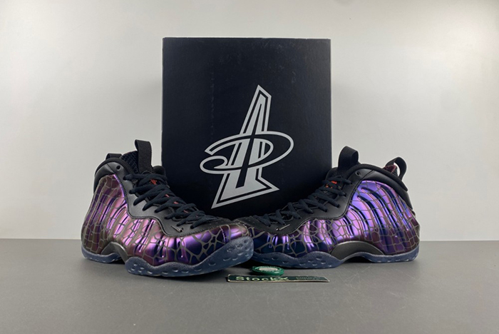 TEKKEN 8 x Nike Air Foamposite One “Kazuya Mishima”  FQ9050-400