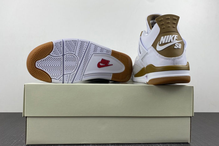 Nike SB x Air Jordan 4 ‘’ DR5415-120