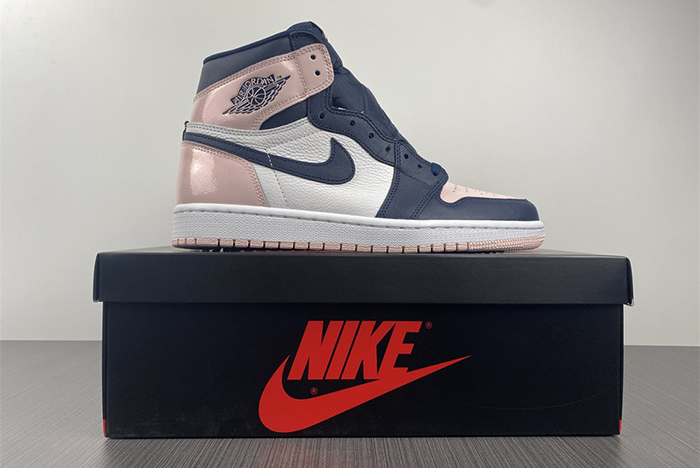 Air Jordan 1 High OG “Atmosphere” DD9335-641