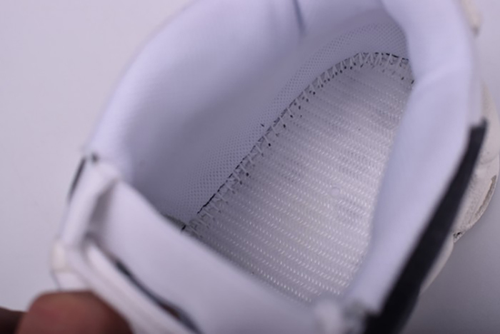 OFF-WHITE X NIKE AIR MORE UPTEMPO MENS  AA4060-201