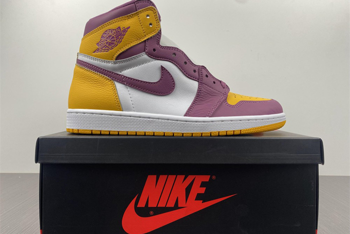 Air Jordan 1 High OG “Brotherhood”  555088-706