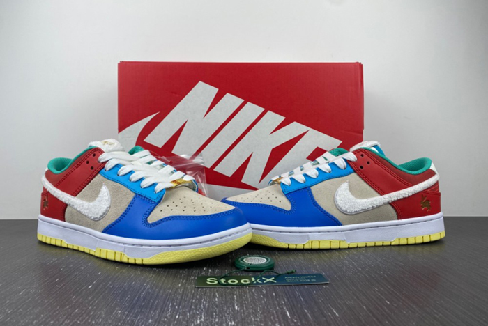 （NIKE）Dunk SB low  FD4203-111
