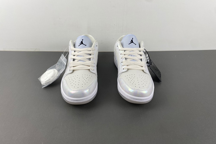 Air Jordan 1 Low SE “CNY” HF4080-001