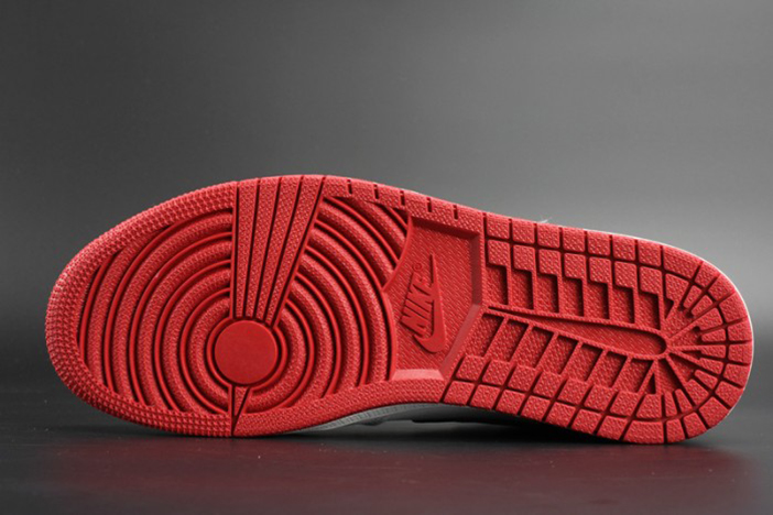 AIR JORDAN 1 RETRO HIGH OG “METALLIC RED” mens 555088-103