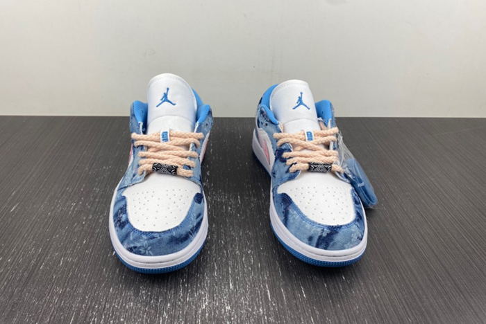 Air Jordan 1 Low Washed Denim  DM8947 100
