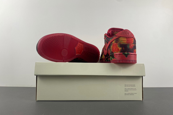 Wizard of Oz 》x Nike SB Dunk Low FZ1291-600