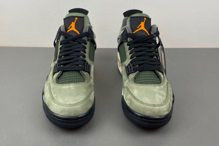 UNDEFEATED x Air Jordan 4 OG IB1519-200