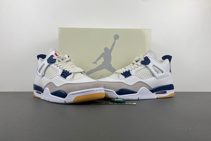 Nike SB x Air Jordan 4 “Navy” 2025 DR5415-100