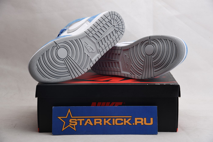 Air Jordan 1 High OG “Hyper Royal” 555088-402