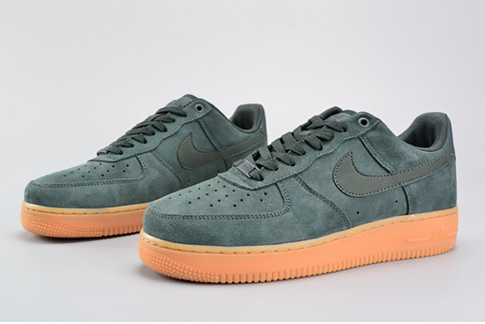 Nike Air Force 1 ´07 LV8 Suede  Outdoor Green Brand MENS AA1117-300