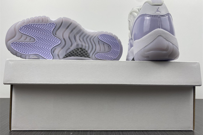 Air Jordan 11 Low”WMNS PURE VIOLET  AH 7860-101